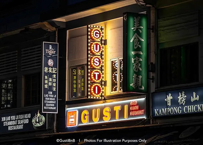 Gusti Bed & Breakfast Singapore